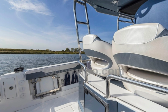 Galia 770 Sundeck brand new for sale