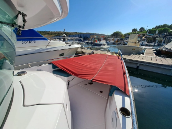 Axopar 28 Cabin preowned for sale