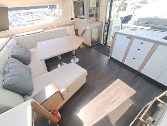 Fountaine Pajot Tanna 47 Maestro Version preowned for sale