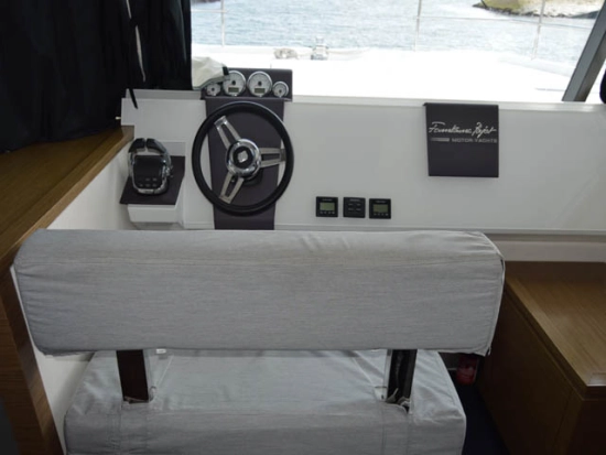 Fountaine Pajot MY 37 preowned for sale