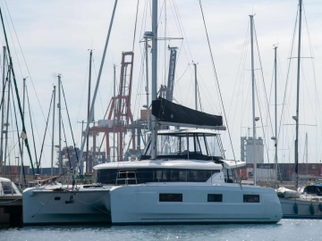 Lagoon 46 preowned for sale