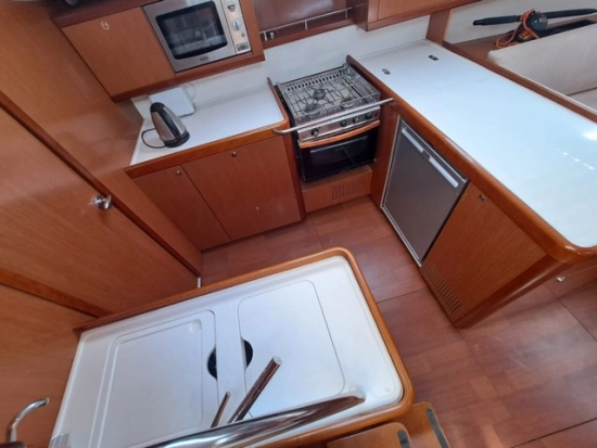 Beneteau Oceanis 54 preowned for sale