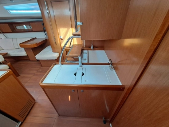 Beneteau Oceanis 54 preowned for sale