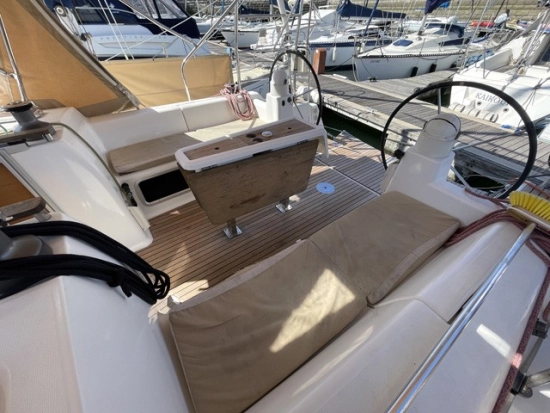 Dufour Yachts Grand Large 380 preowned for sale