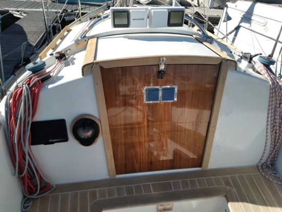 Shipman 28 preowned for sale