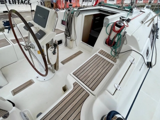 Beneteau Oceanis 34 preowned for sale