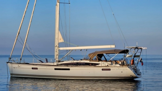 Jeanneau 53 preowned for sale