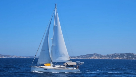 Jeanneau 53 preowned for sale