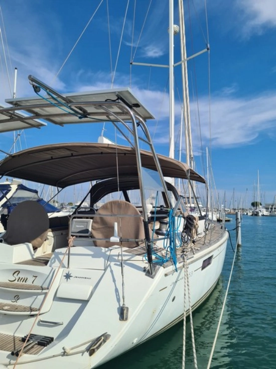 Jeanneau 53 preowned for sale