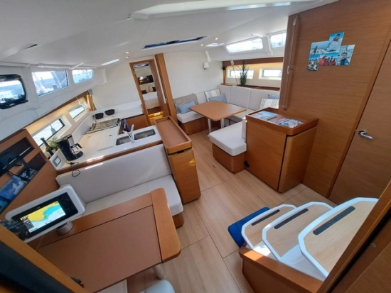 Jeanneau Sun Odyssey 490 preowned for sale