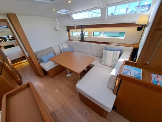 Jeanneau Sun Odyssey 490 preowned for sale