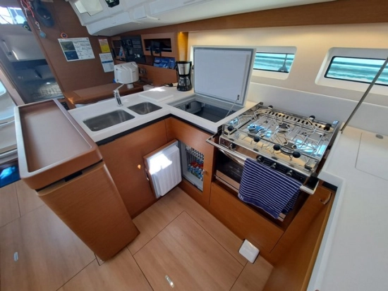 Jeanneau Sun Odyssey 490 preowned for sale