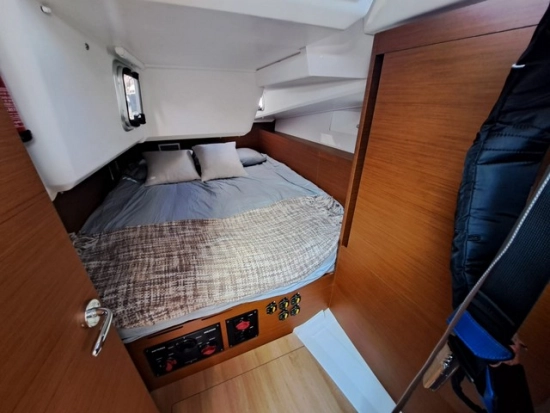 Jeanneau Sun Odyssey 490 preowned for sale