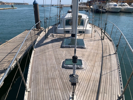 Royal Huisman 49 preowned for sale