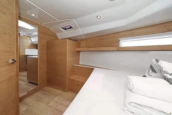 Elan Yachts Impression 43 preowned for sale