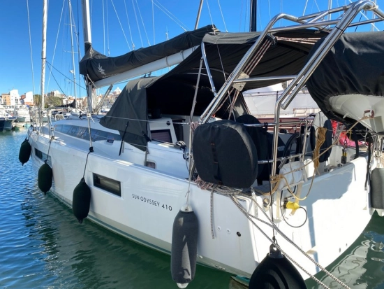 Jeanneau Sun Odyssey 410 preowned for sale