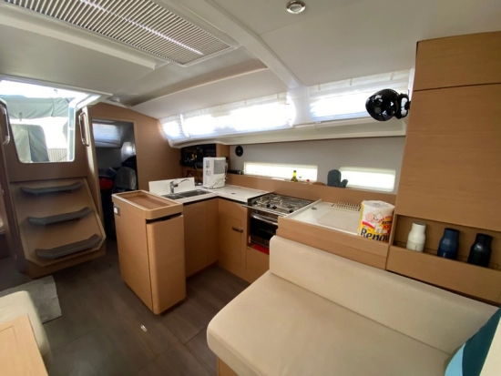 Jeanneau Sun Odyssey 410 preowned for sale