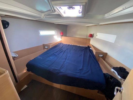 Jeanneau Sun Odyssey 410 preowned for sale