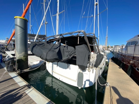 Jeanneau Sun Odyssey 410 preowned for sale