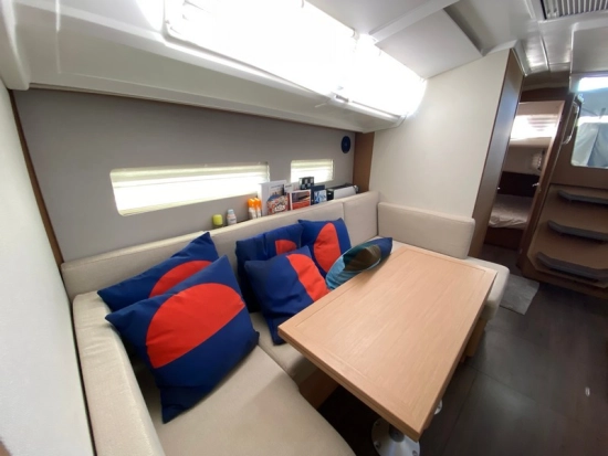 Jeanneau Sun Odyssey 410 preowned for sale