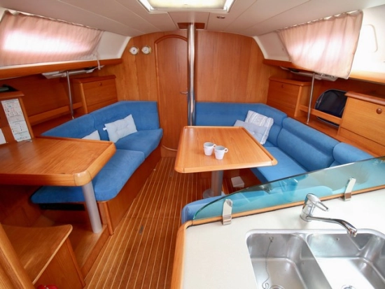 Jeanneau Sun Odyssey 37 preowned for sale