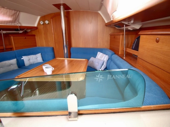 Jeanneau Sun Odyssey 37 preowned for sale