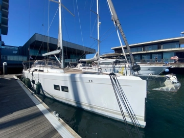 Hanse 548 preowned for sale