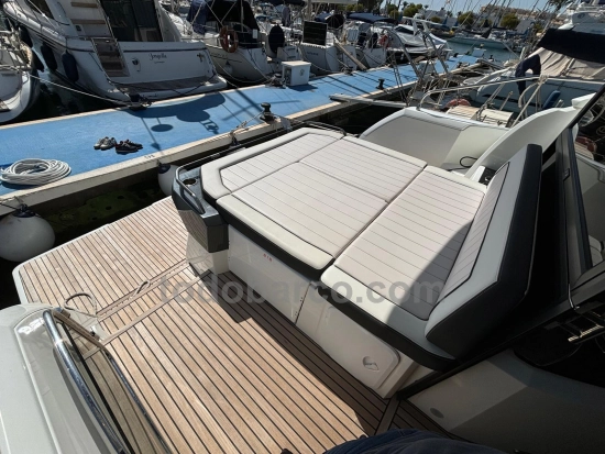 Jeanneau leader 46 preowned for sale