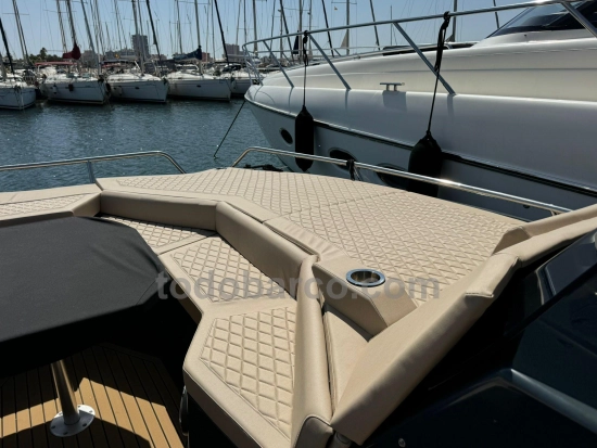 Tesoro Yachts Power cat 38 preowned for sale