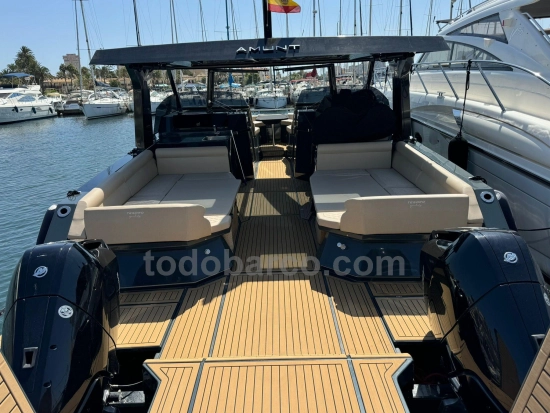 Tesoro Yachts Power cat 38 preowned for sale