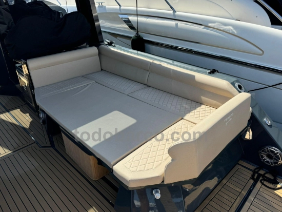 Tesoro Yachts Power cat 38 preowned for sale