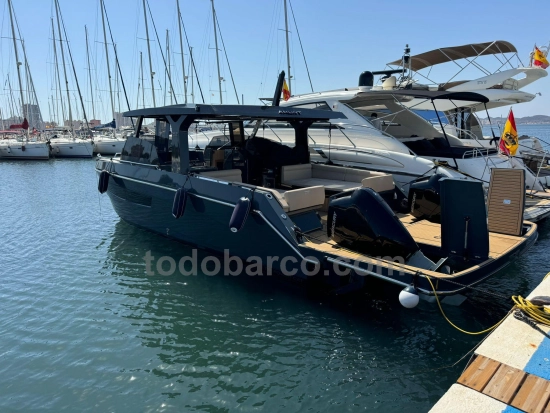 Tesoro Yachts Power cat 38 preowned for sale