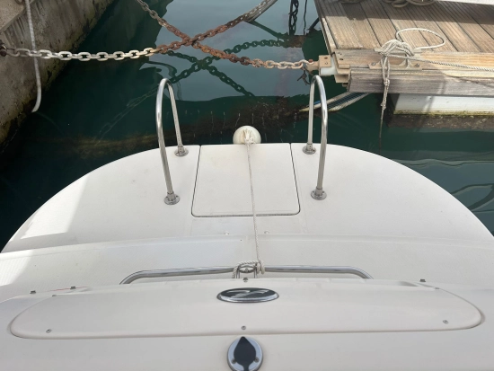 Sea Ray Sundeck 240 preowned for sale