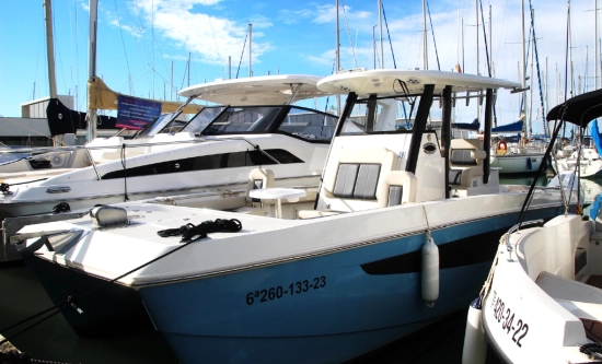 Aquila Molokai 28 preowned for sale