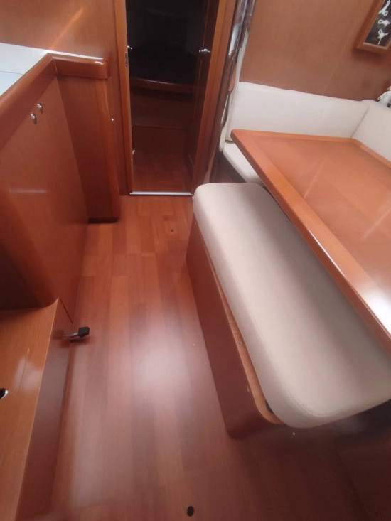 Oceano Oceanis 40 preowned for sale