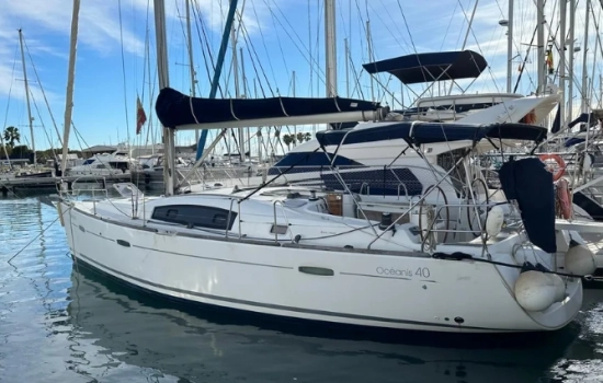 Beneteau Oceanis 40 preowned for sale