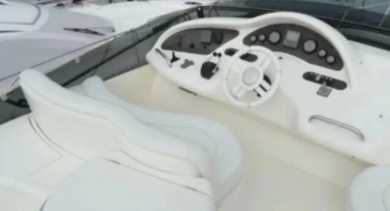 Azimut 46 E preowned for sale