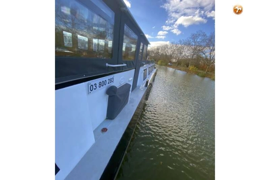 Houseboat 22 METER preowned for sale