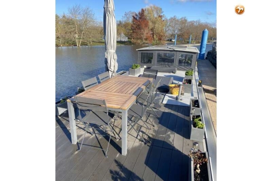 Houseboat 22 METER preowned for sale