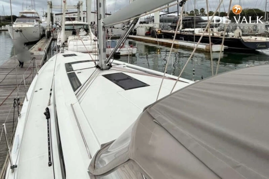 Beneteau Oceanis 51.1 preowned for sale