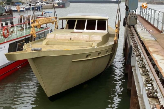 Helleman Steel Ketch casco 24M preowned for sale