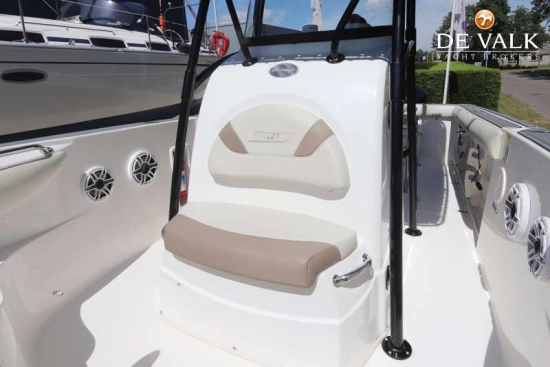 Boston Whaler 270 Outrage d’occasion à vendre