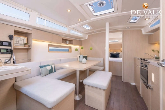 Beneteau Oceanis 37 gebraucht zum verkauf