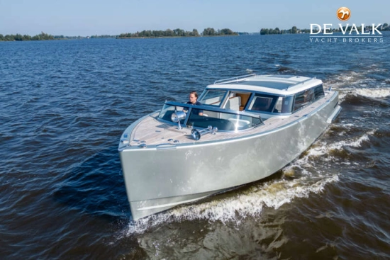 Custom Line Reliant X40T Limousine Tender Taxiboat d’occasion à vendre