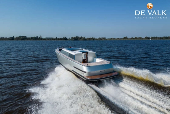 Custom Line Reliant X40T Limousine Tender Taxiboat d’occasion à vendre