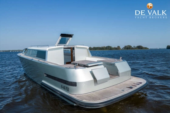 Custom Line Reliant X40T Limousine Tender Taxiboat d’occasion à vendre