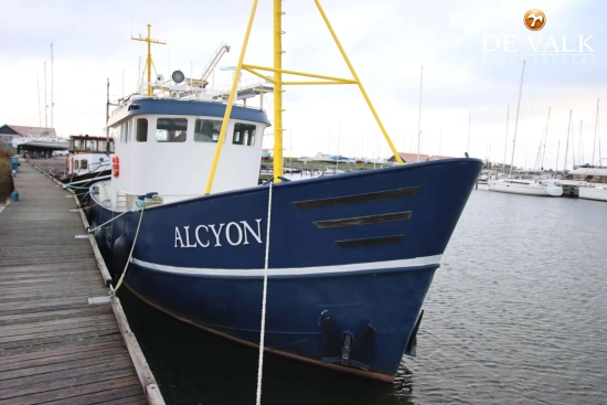 Explorer Motor Yacht preowned for sale