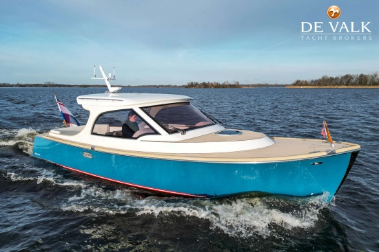 Long Island 29 Runabout preowned for sale