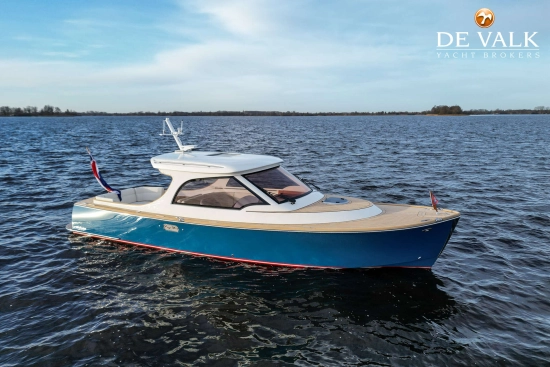 Long Island 29 Runabout preowned for sale