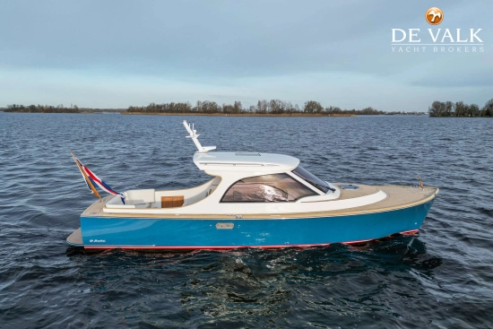 Long Island 29 Runabout preowned for sale